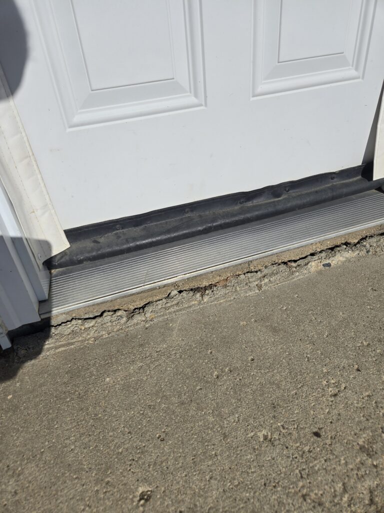 SnirtStopper BottomSealer seals the bottom of walk-in doors